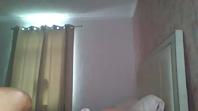 Snapshot of MiaMae_x chatting on 07/19/26, 09:46 MiaMae x online show from 07/19/26, 09:46