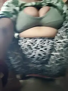 Snapshot of Your_Bhabhi69 chatting on 07/17/26, 01:56 Your Bhabhi69 online show from 07/17/26, 01:56