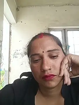 Snapshot of Hotnewbhabi_riya chatting on 06/13/26, 02:09 Hotnewbhabi riya online show from 06/13/26, 02:09