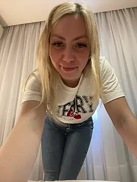 Snapshot of Alana_sc chatting on 07/19/26, 01:15 Alana sc online show from 07/19/26, 01:15