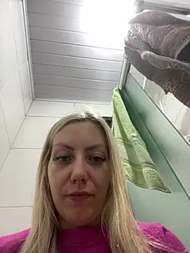 Snapshot of Alana_sc chatting on 07/24/26, 11:47 Alana sc online show from 07/24/26, 11:47
