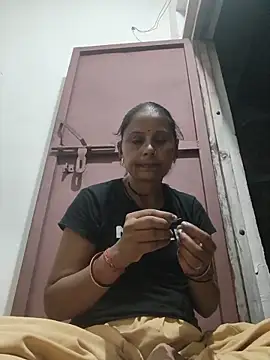Snapshot of Karishna_hot chatting on 06/19/26, 07:39 Karishna hot online show from 06/19/26, 07:39