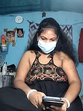 Snapshot of Mis-maya chatting on 07/04/26, 01:45 Mis-maya online show from 07/04/26, 01:45
