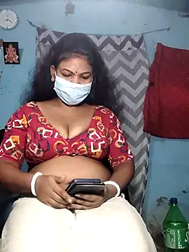 Snapshot of Mis-maya chatting on 07/06/26, 02:52 Mis-maya online show from 07/06/26, 02:52