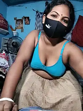 Snapshot of Mis-maya chatting on 07/12/26, 02:35 Mis-maya online show from 07/12/26, 02:35