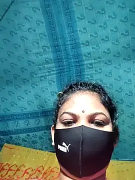 Snapshot of Mis-maya chatting on 07/16/26, 11:33 Mis-maya online show from 07/16/26, 11:33