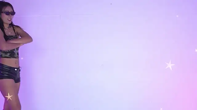 Snapshot of Velvet--girl chatting on 07/20/26, 11:12 Velvet--girl online show from 07/20/26, 11:12