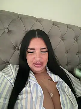 Snapshot of addictivecherry chatting on 06/07/26, 04:11 addictivecherry online show from 06/07/26, 04:11