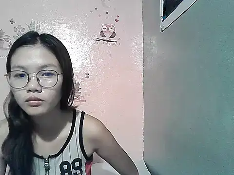 Snapshot of ClassyCrushpinay chatting on 06/19/26, 10:46 ClassyCrushpinay online show from 06/19/26, 10:46