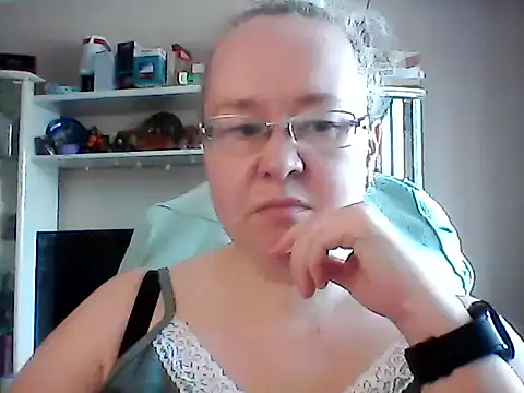Snapshot of Viola27 chatting on 06/10/26, 08:02 Viola27 online show from 06/10/26, 08:02