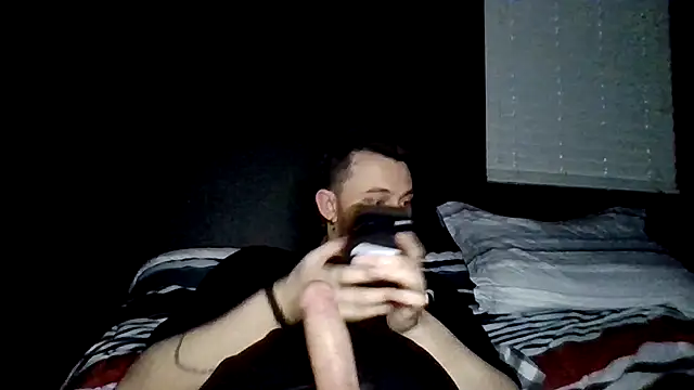 Snapshot of Mikecloudyhawk chatting on 06/27/26, 12:22 Mikecloudyhawk online show from 06/27/26, 12:22