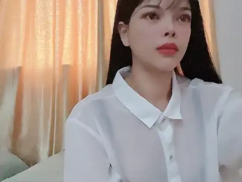 Snapshot of Karen8686 chatting on 06/18/26, 02:34 Karen8686 online show from 06/18/26, 02:34