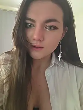 Snapshot of XenaBevy chatting on 07/16/26, 03:51 XenaBevy online show from 07/16/26, 03:51