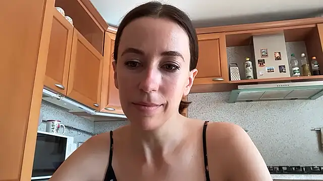Flamingo Queen online show from 07/01/26, 06:04
