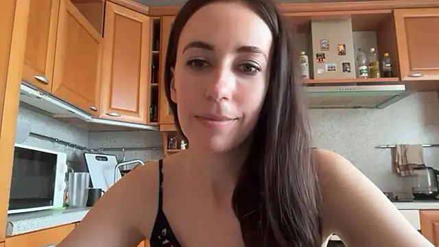 Flamingo Queen online show from 07/14/26, 10:32
