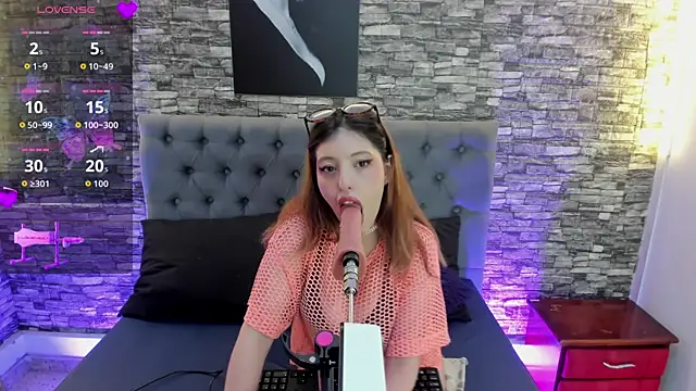 Snapshot of AngeliqueGirard chatting on 07/18/26, 07:50 AngeliqueGirard online show from 07/18/26, 07:50