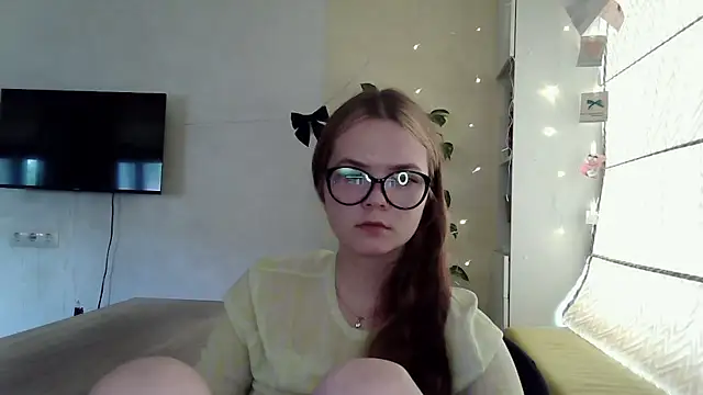 Snapshot of AvrilGillig chatting on 06/25/26, 06:07 AvrilGillig online show from 06/25/26, 06:07