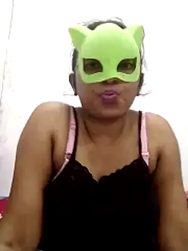 Snapshot of sldoni chatting on 06/12/26, 02:16 sldoni online show from 06/12/26, 02:16