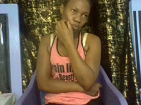 Snapshot of Lovey_daisy15 chatting on 06/23/26, 04:21 Lovey daisy15 online show from 06/23/26, 04:21