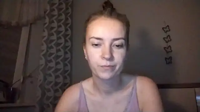 Snapshot of JenniferAlone chatting on 07/26/26, 08:27 JenniferAlone online show from 07/26/26, 08:27