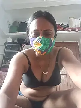 Snapshot of Simi-hot-boudi chatting on 07/14/26, 02:49 Simi-hot-boudi online show from 07/14/26, 02:49