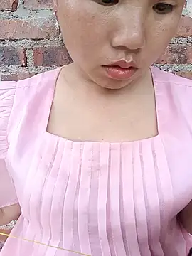 Snapshot of ngoc_dung chatting on 06/18/26, 07:52 ngoc dung online show from 06/18/26, 07:52