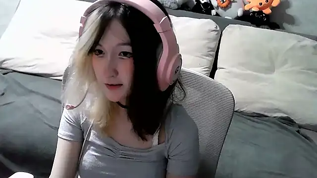 Snapshot of Lilfain_baby chatting on 07/20/26, 12:07 Lilfain baby online show from 07/20/26, 12:07