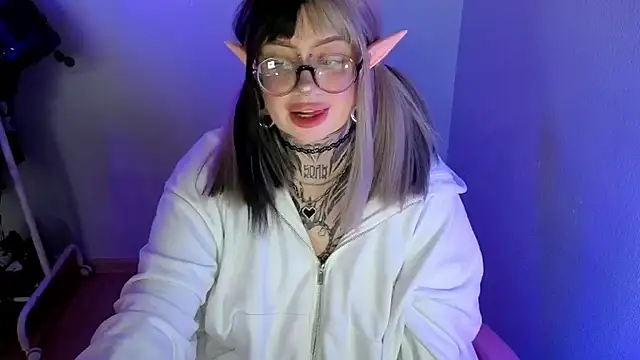 Chiibis online show from 06/27/26, 12:22