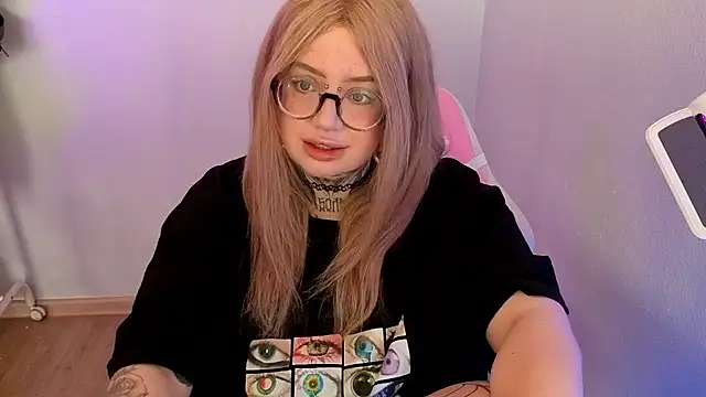 Chiibis online show from 07/04/26, 07:58