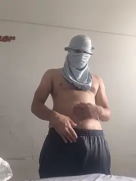 Snapshot of reymisterio111 chatting on 06/08/26, 07:14 reymisterio111 online show from 06/08/26, 07:14