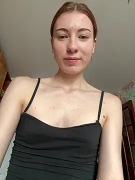 Snapshot of AlisaRussel chatting on 07/14/26, 10:21 AlisaRussel online show from 07/14/26, 10:21