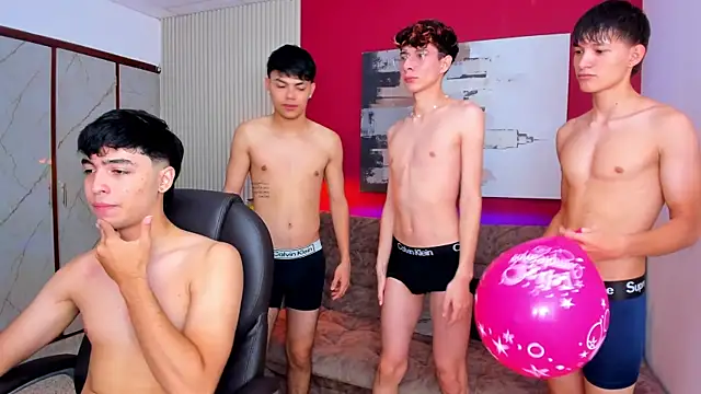 Hot GuysW online show from 07/02/26, 08:15