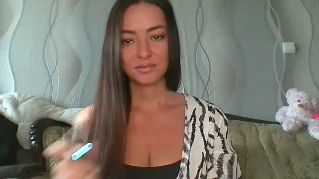 Snapshot of Mia_Salamanka chatting on 07/18/26, 05:22 Mia Salamanka online show from 07/18/26, 05:22
