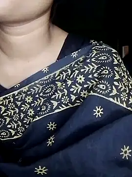 Snapshot of Ishaniya chatting on 07/03/26, 06:03 Ishaniya online show from 07/03/26, 06:03