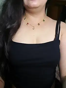 Snapshot of Sharma_Priya chatting on 07/09/26, 06:01 Sharma Priya online show from 07/09/26, 06:01