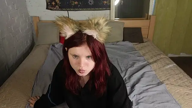 Snapshot of Fox__Cute chatting on 07/30/26, 01:04 Fox Cute online show from 07/30/26, 01:04