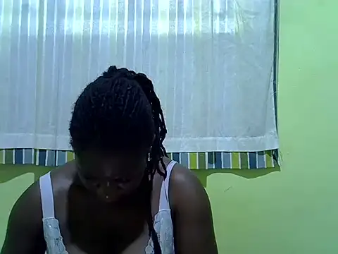 CURVY-CORAZZON online show from 07/20/26, 10:39