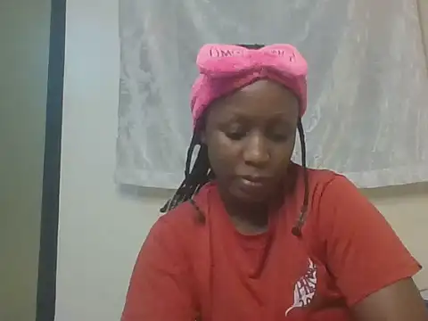 Snapshot of Sweet-cherrry chatting on 07/20/26, 07:05 Sweet-cherrry online show from 07/20/26, 07:05