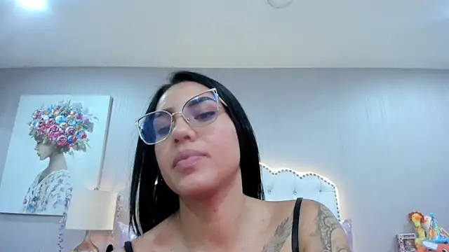 Snapshot of Valen_Abella chatting on 07/06/26, 03:25 Valen Abella online show from 07/06/26, 03:25