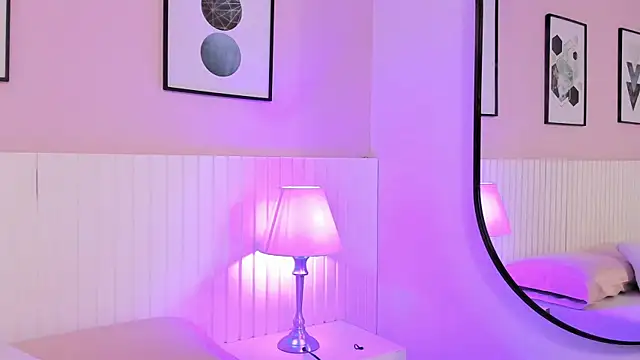 Snapshot of myla_cute18 chatting on 06/19/26, 11:36 myla cute18 online show from 06/19/26, 11:36