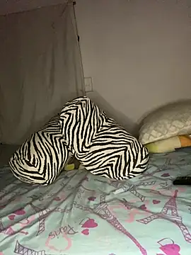miimii lovee online show from 06/30/26, 12:55