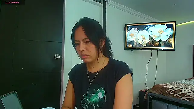 Snapshot of TaniaMendoza chatting on 06/10/26, 11:31 TaniaMendoza online show from 06/10/26, 11:31