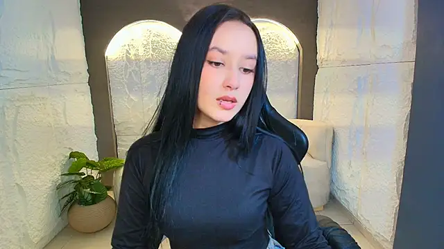 Snapshot of Aleja_r_ chatting on 07/21/26, 07:38 Aleja r online show from 07/21/26, 07:38