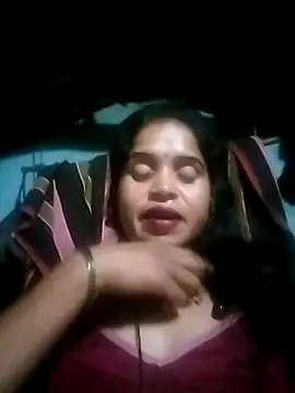 Snapshot of Cut_simran56 chatting on 06/12/26, 11:14 Cut simran56 online show from 06/12/26, 11:14