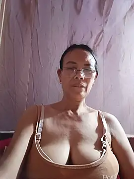 Snapshot of KK_sexyy chatting on 07/10/26, 06:43 KK sexyy online show from 07/10/26, 06:43