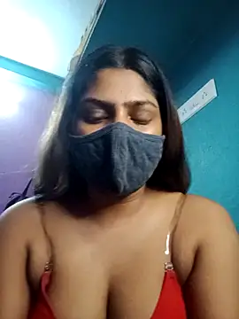 Snapshot of Model-031 chatting on 06/10/26, 07:02 Model-031 online show from 06/10/26, 07:02