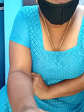 Snapshot of tamil_sarah chatting on 07/05/26, 05:36 tamil sarah online show from 07/05/26, 05:36