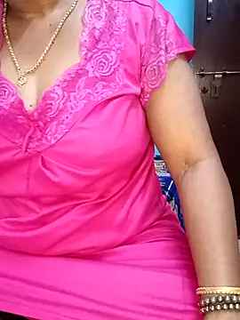 Snapshot of tamil_sarah chatting on 07/28/26, 08:10 tamil sarah online show from 07/28/26, 08:10