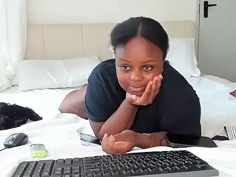Snapshot of Ebony_Kenya255 chatting on 07/05/26, 06:53 Ebony Kenya255 online show from 07/05/26, 06:53