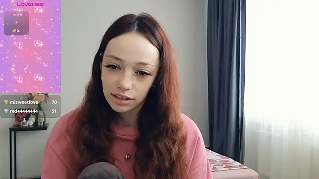 Snapshot of AyeHoney chatting on 07/14/26, 05:45 AyeHoney online show from 07/14/26, 05:45